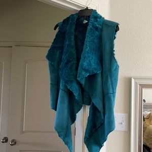 Suede & Faux fur reversible vest